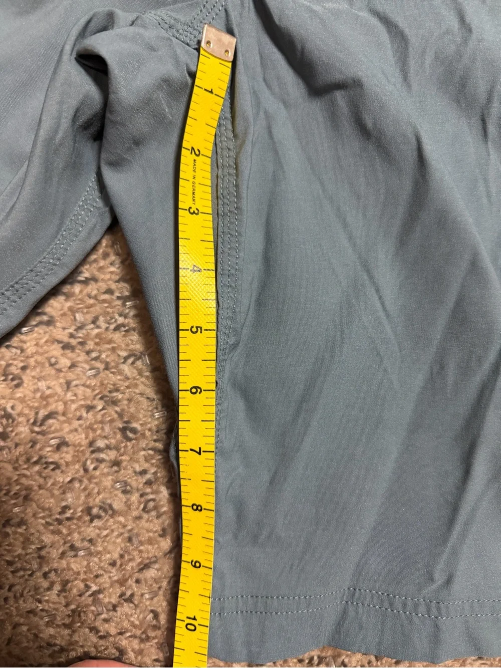Duluth Trading Co Light Teal Cargo Shorts - Utility Pockets 9 in inseam